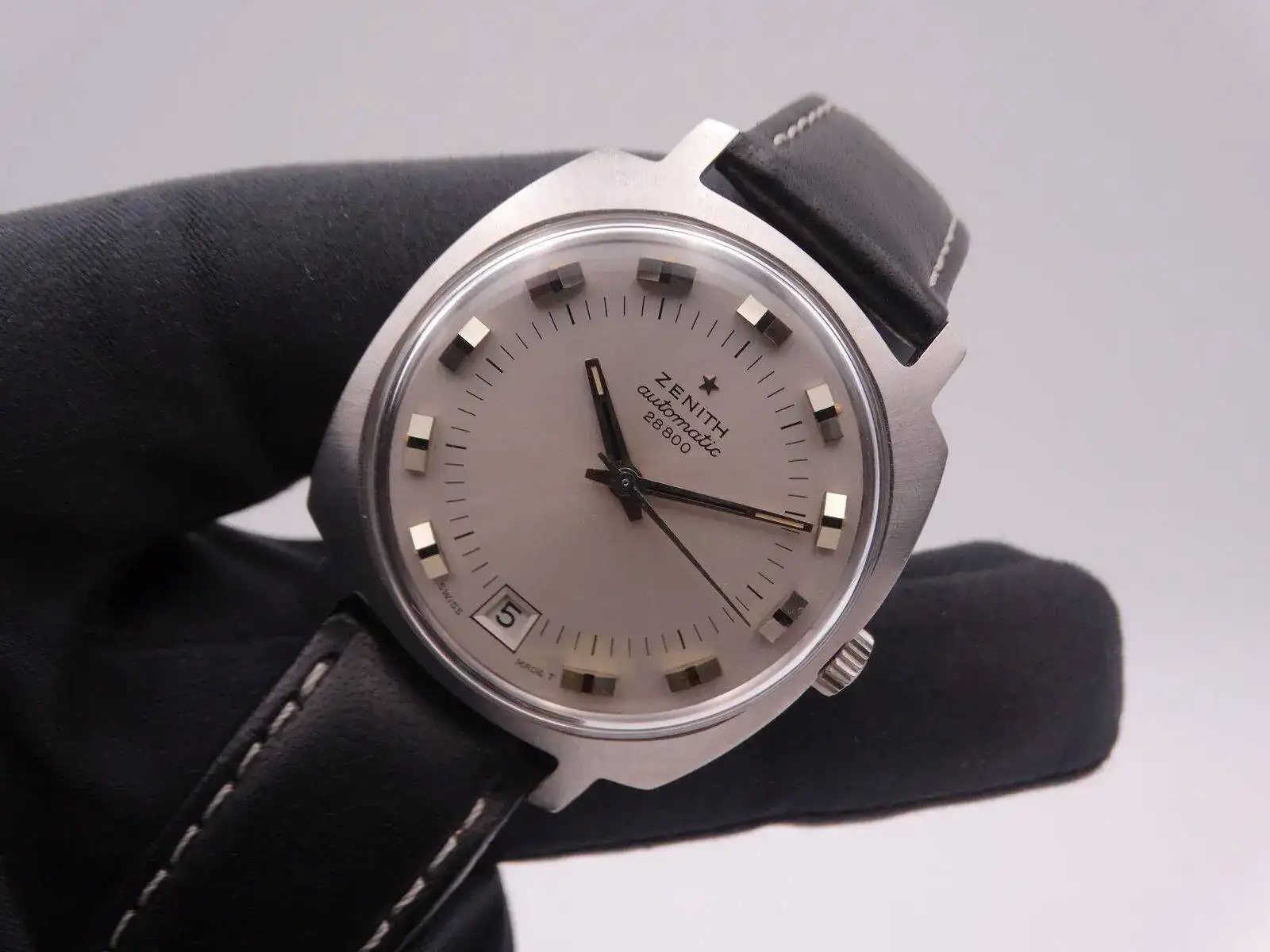 Zenith Vintage Automatic 09423.webp