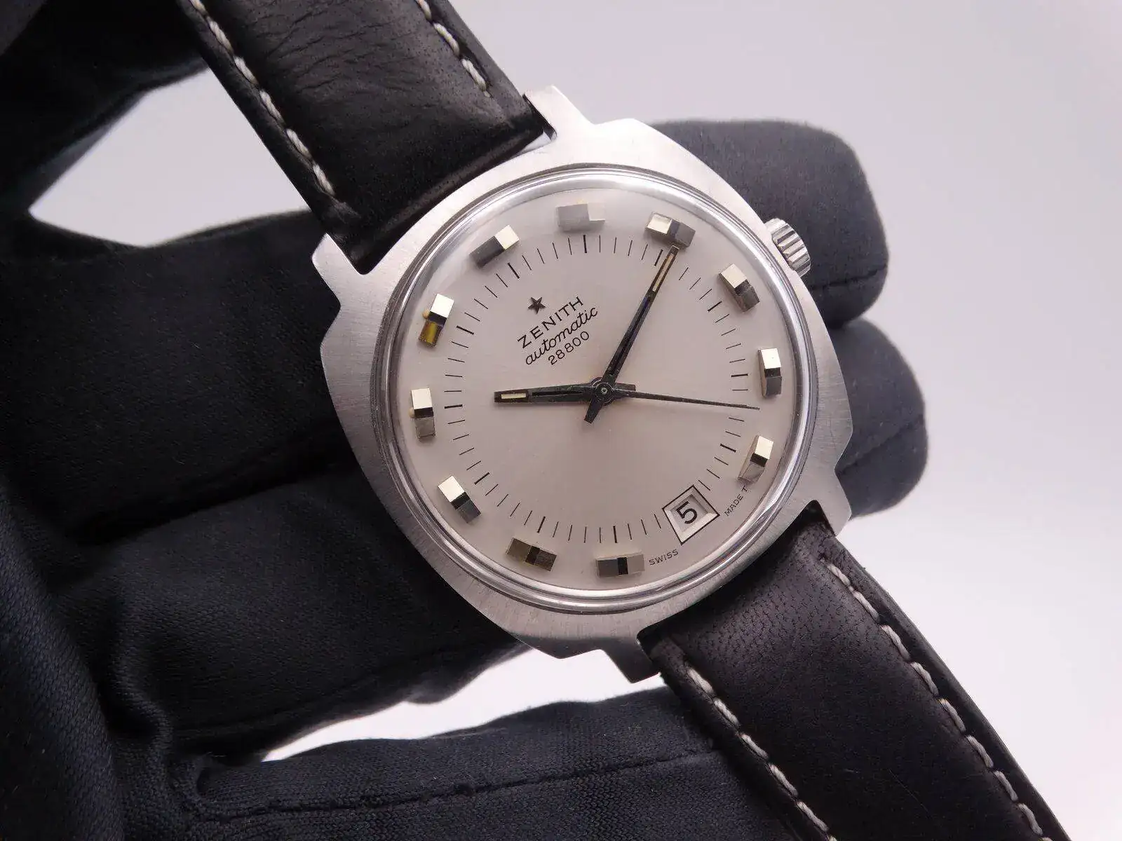 Zenith Vintage Automatic 09425.webp