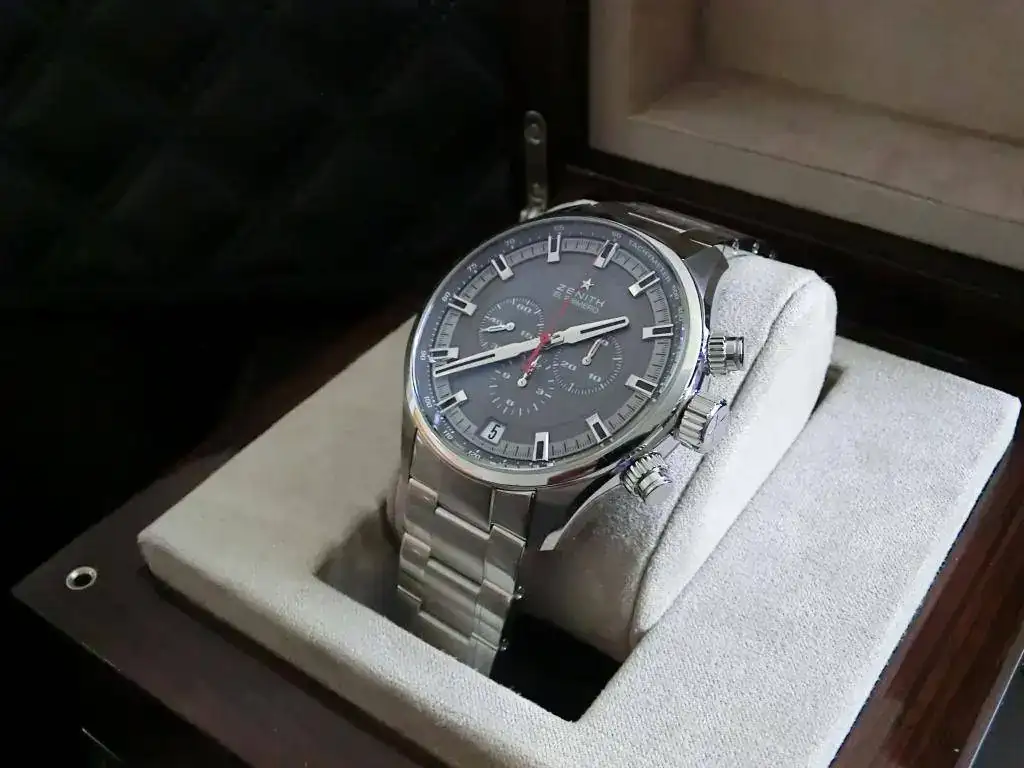 Zenith_El_-Primero_Sport--45-mm_03.2280.400.91.M2280_op020.webp