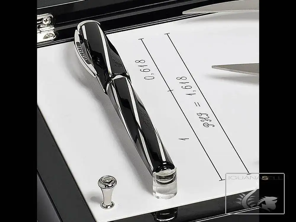 zione-Fountain-Pen-Lucite-and-silver-trim-26398--2.webp