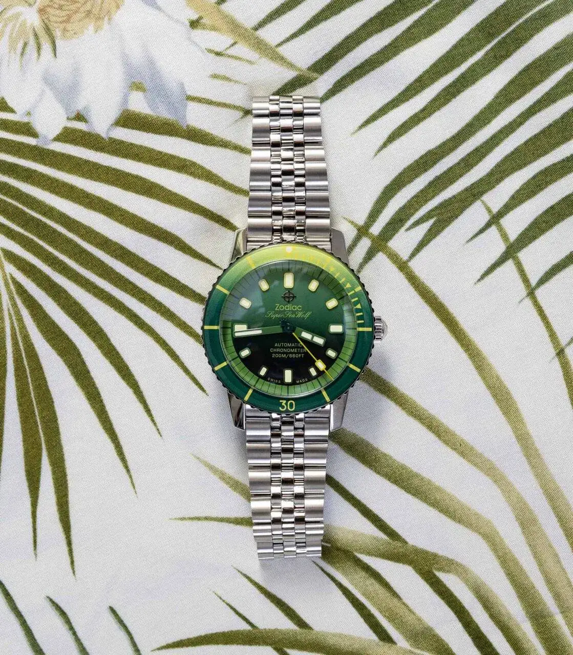 Zodiac-Super-Sea-Wolf-Pineapple-Dream-watch-14.webp