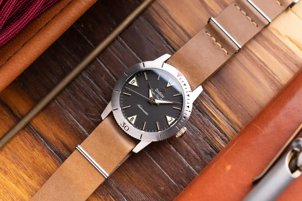 Zodiac_Black_Dial_Brown_Strap_Header-1.webp