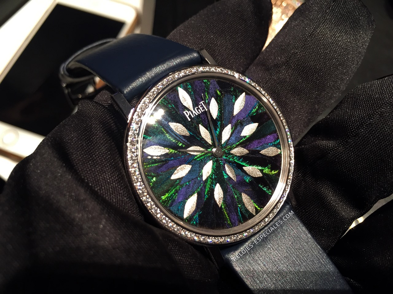 piaget-marqueteria-plumas.JPG